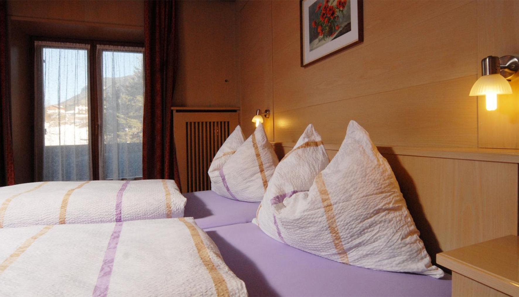 Garni Waldfrieden Hotel Castelrotto Luaran gambar