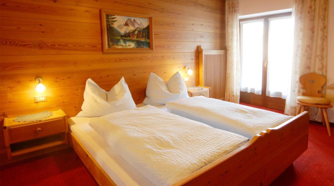 Garni Waldfrieden Hotel Castelrotto Luaran gambar